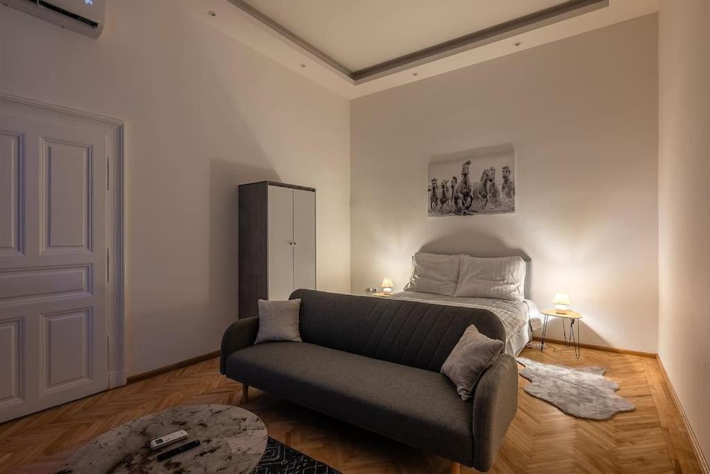 Dizsu'S Place Budapest Eksteriør bilde