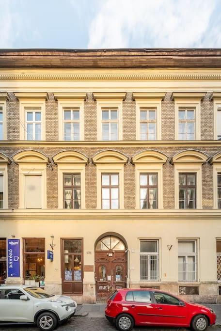 Dizsu'S Place Budapest Eksteriør bilde